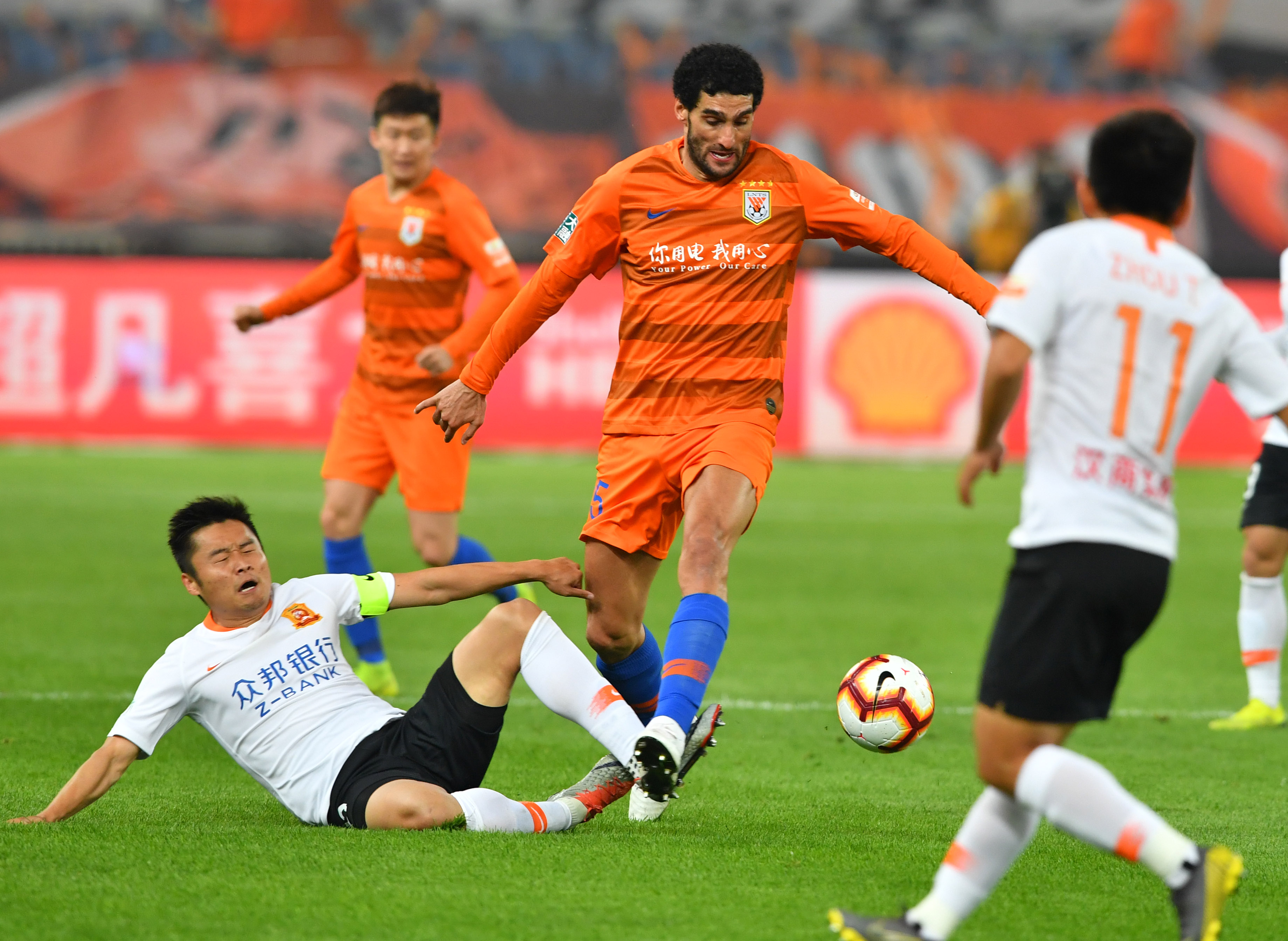 WBGvsLNG前瞻：Scout各项数据包围Xiaohu 两支队伍均运营为主